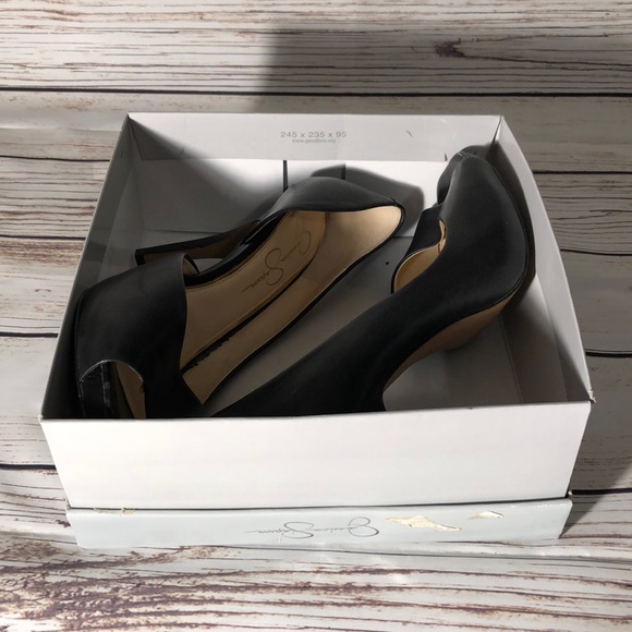 Jessica Simpson heels - Picture 6 of 6